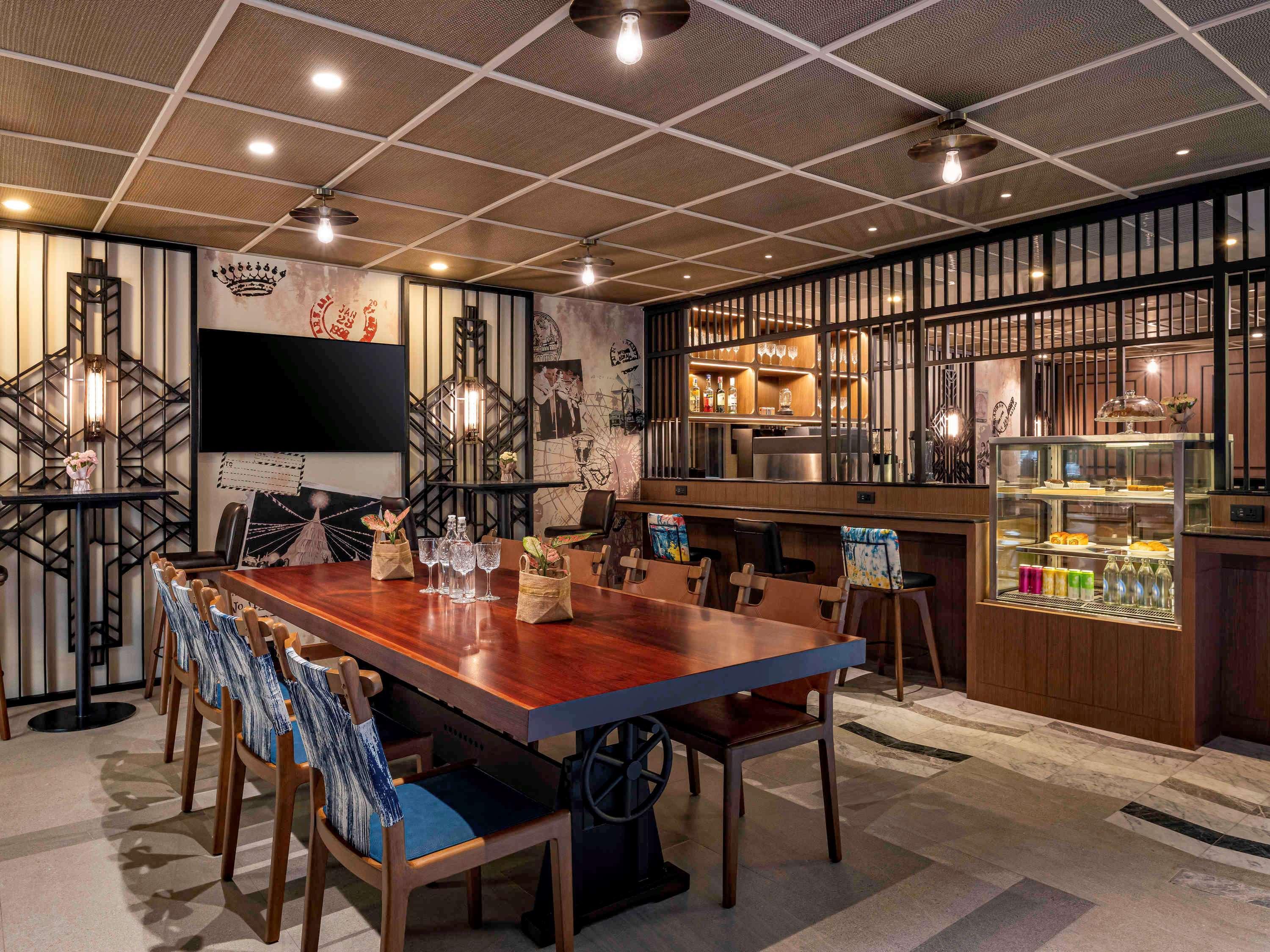 Отель Ibis Styles Bangkok Silom Экстерьер фото