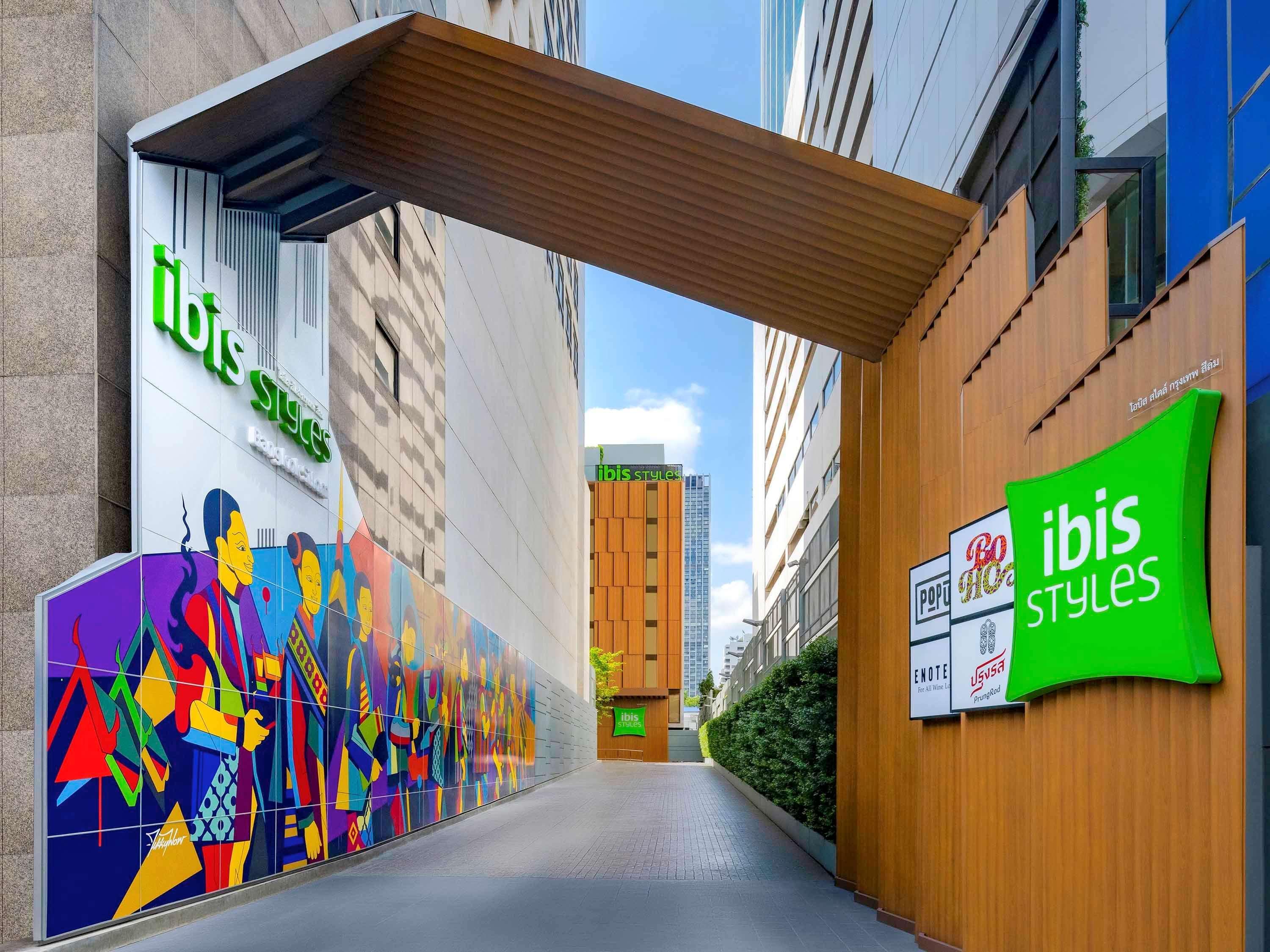 Отель Ibis Styles Bangkok Silom Экстерьер фото