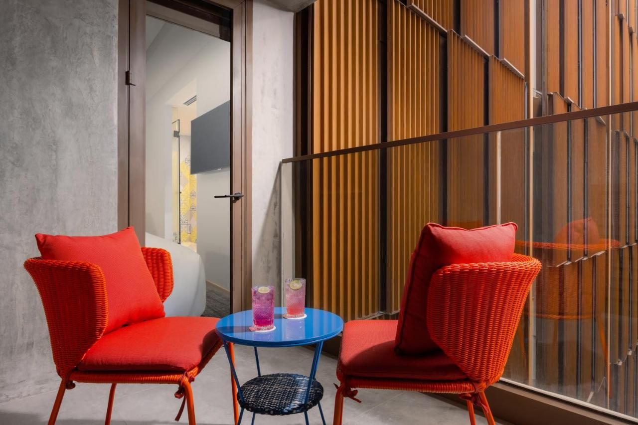 Отель Ibis Styles Bangkok Silom Экстерьер фото