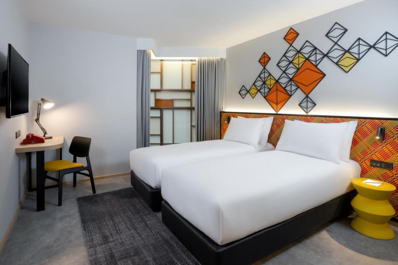 Отель Ibis Styles Bangkok Silom Экстерьер фото