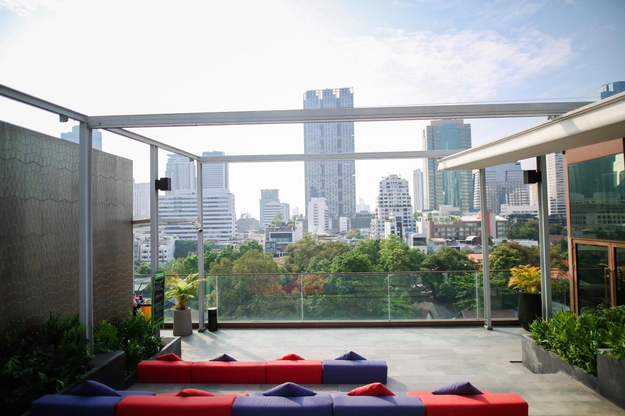 Отель Ibis Styles Bangkok Silom Экстерьер фото
