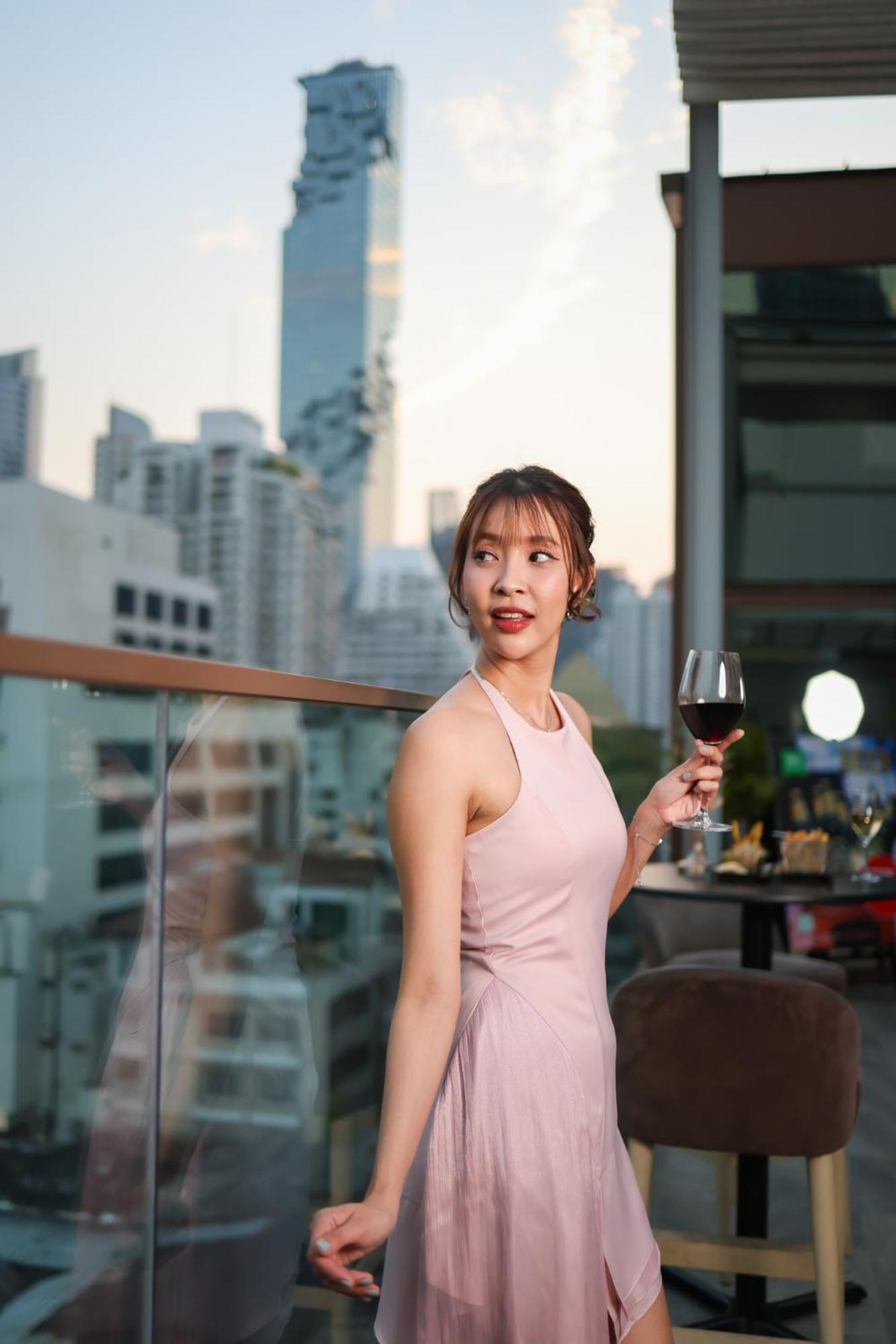 Отель Ibis Styles Bangkok Silom Экстерьер фото