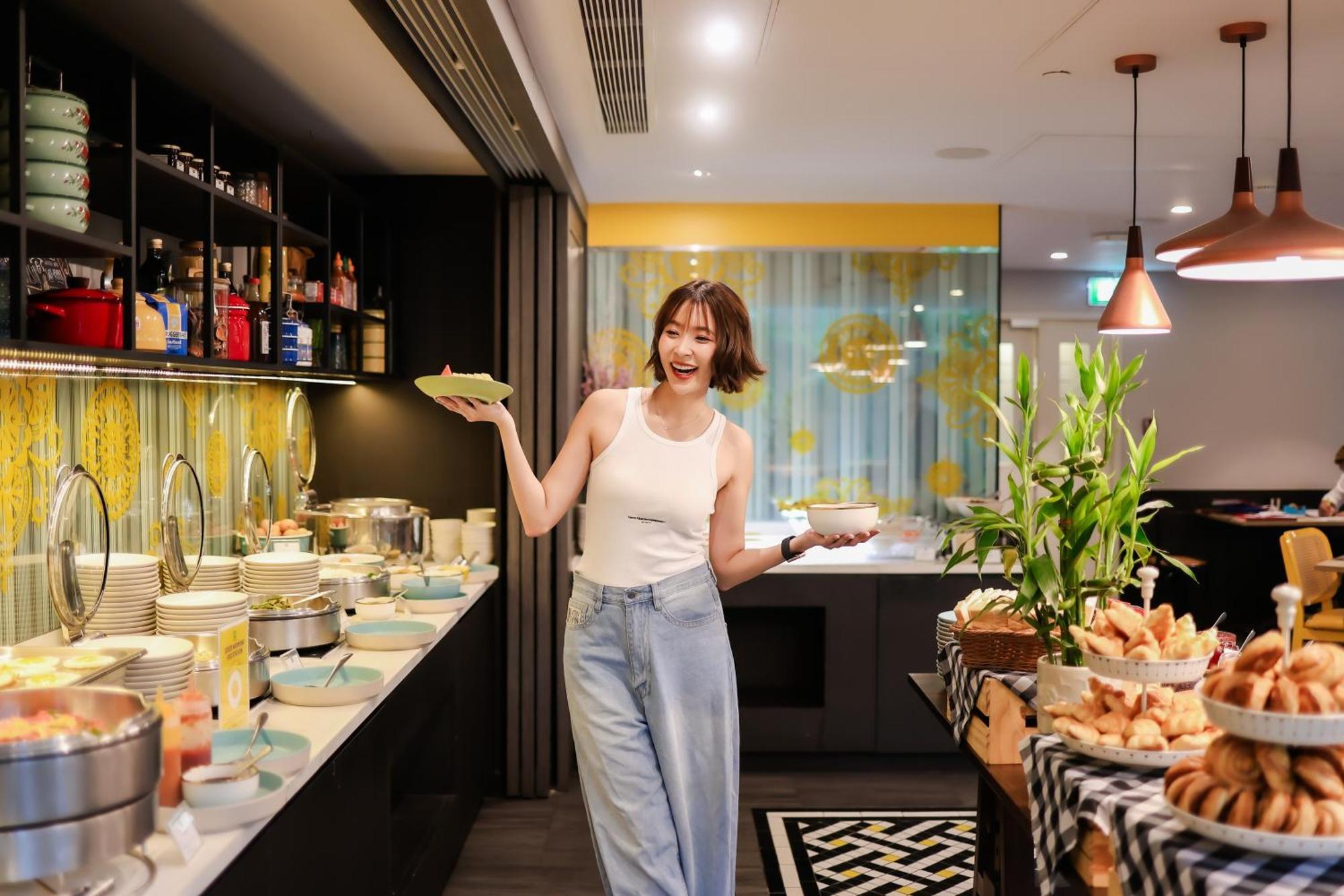 Отель Ibis Styles Bangkok Silom Экстерьер фото